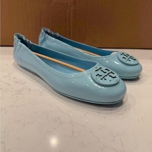 Tory Burch Island Blue Flats with Medallion Logo Sz 12